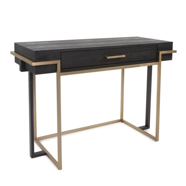 Maeve media console
