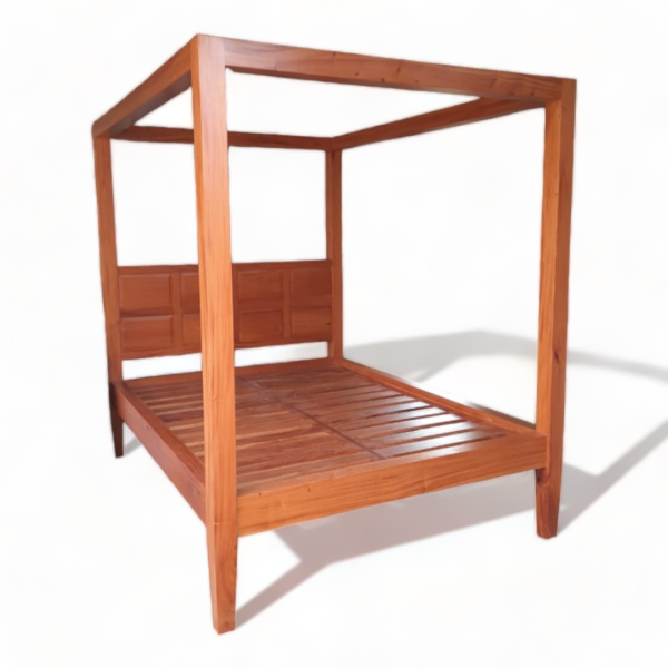 Gadjah Mada Canopy Bed