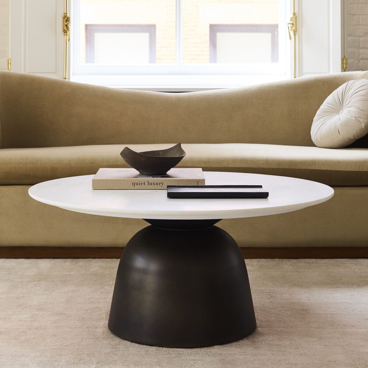 Citra Marmer Coffee Table - Hitam & Putih - Image 4