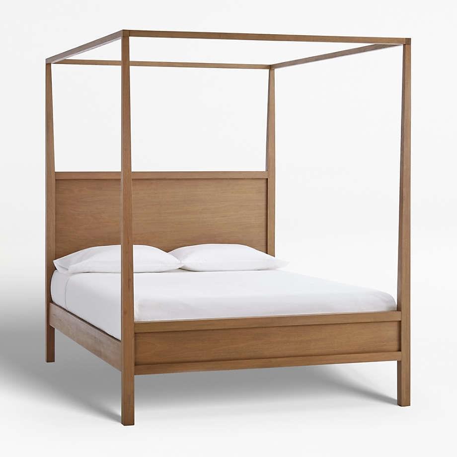 Mahesa Canopy Bed